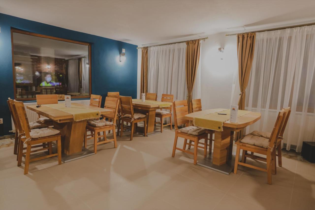 Altitude Guest House Ranca Ngoại thất bức ảnh