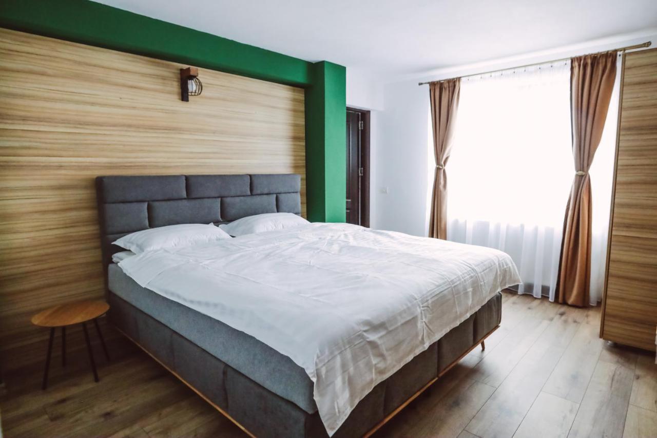 Altitude Guest House Ranca Ngoại thất bức ảnh