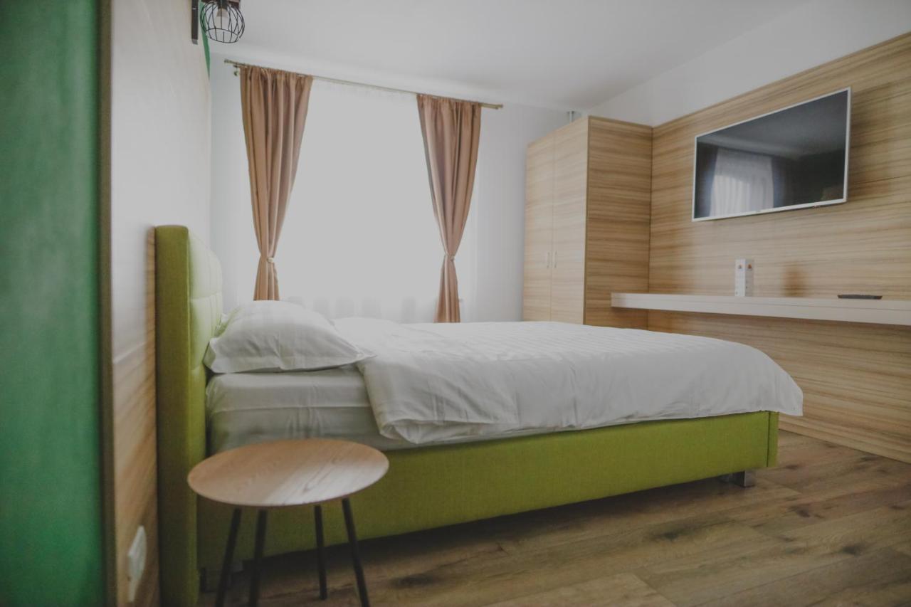 Altitude Guest House Ranca Ngoại thất bức ảnh